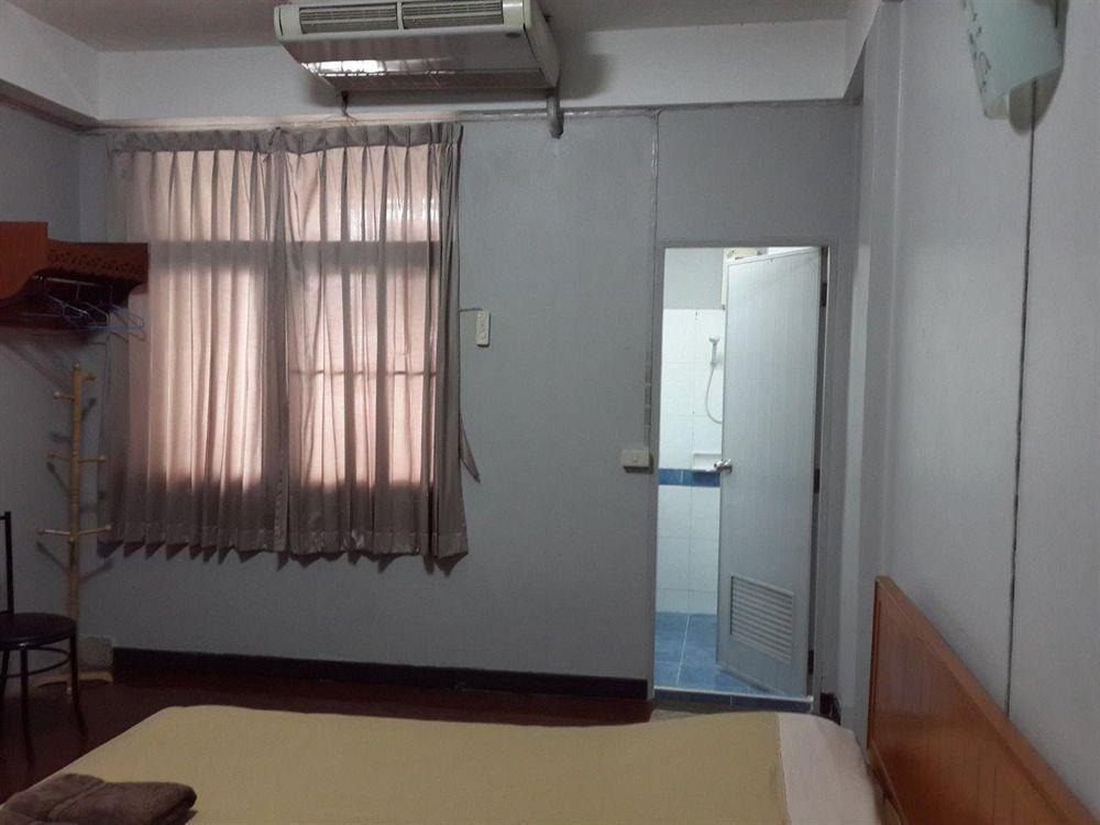 White Orchid Inn I Bangkok Esterno foto